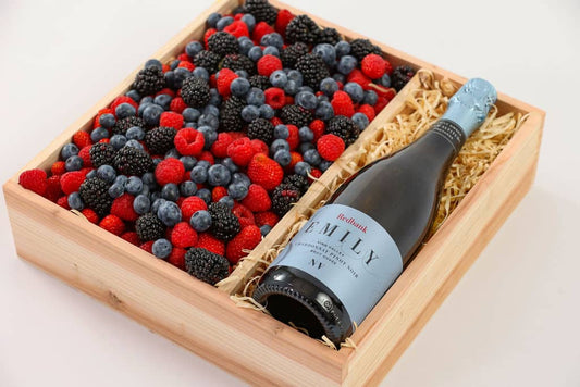 Champagne & Berries Hamper image 0