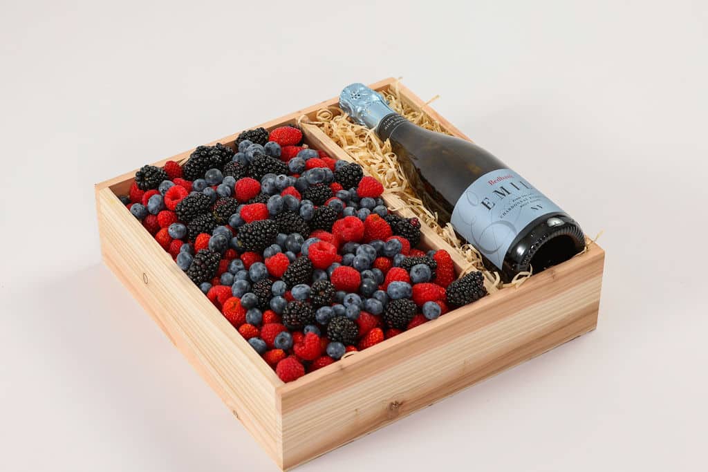 Champagne & Berries Hamper image 1